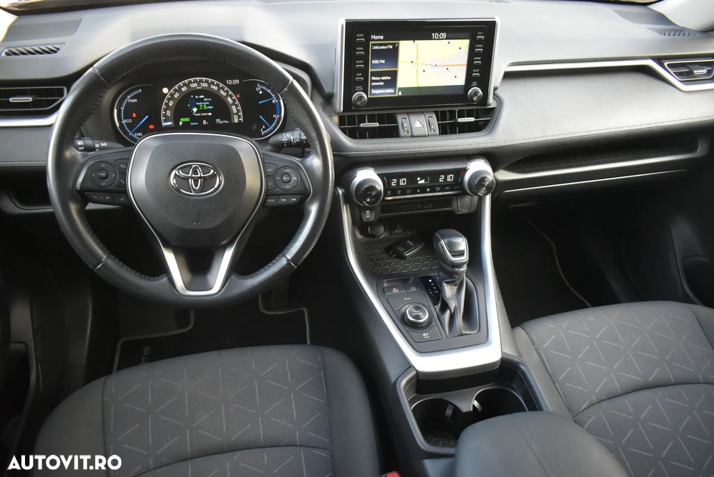 Toyota RAV4 - 18