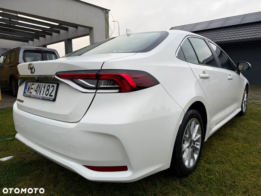 Toyota Corolla 1.5 Comfort - 17