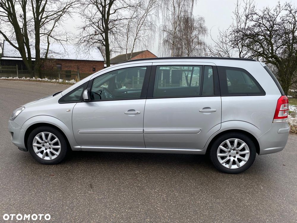 Opel Zafira - 2