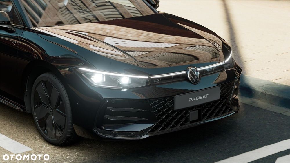 Volkswagen Passat Variant 2.0 TSI R-Line Plus DSG - 13