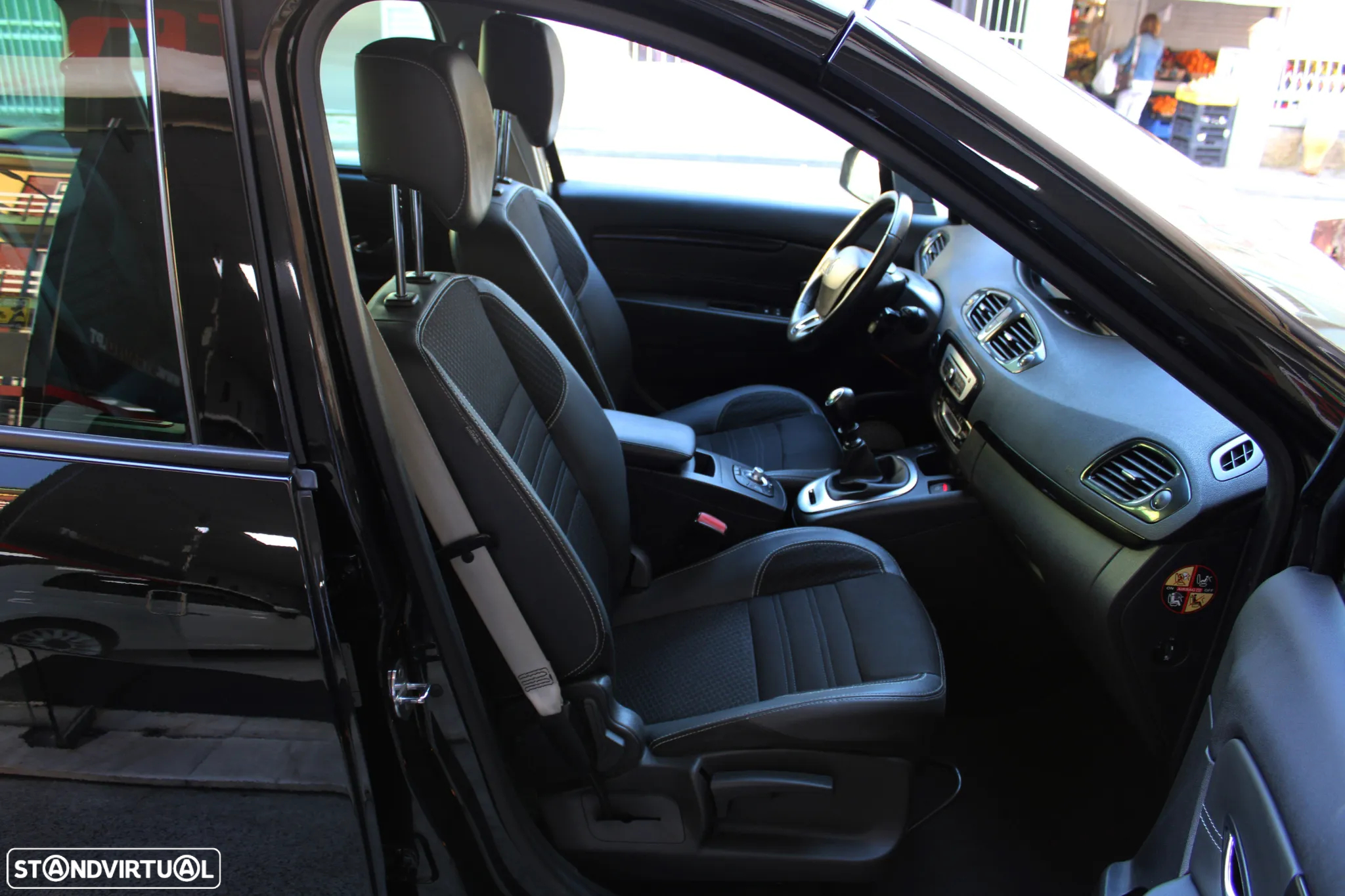 Renault Grand Scénic 1.6 dCi Bose Edition SS - 31
