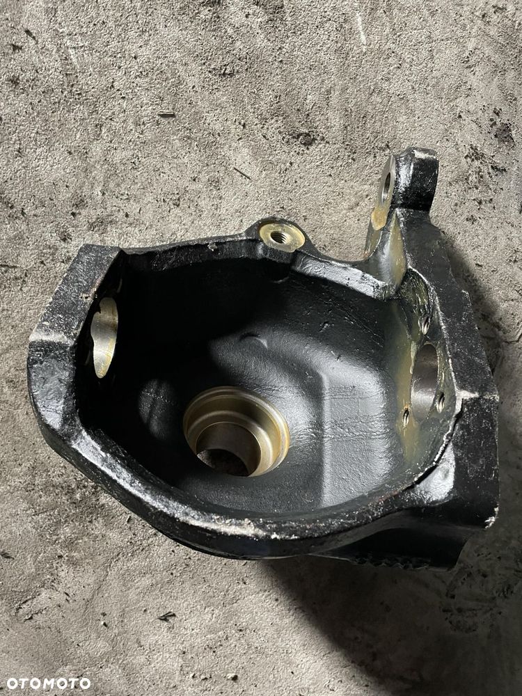 John Deere sieczkarnia 7200 7300 7400 7500 7700 7800 - zwrotnica ER145011 12863 - 4