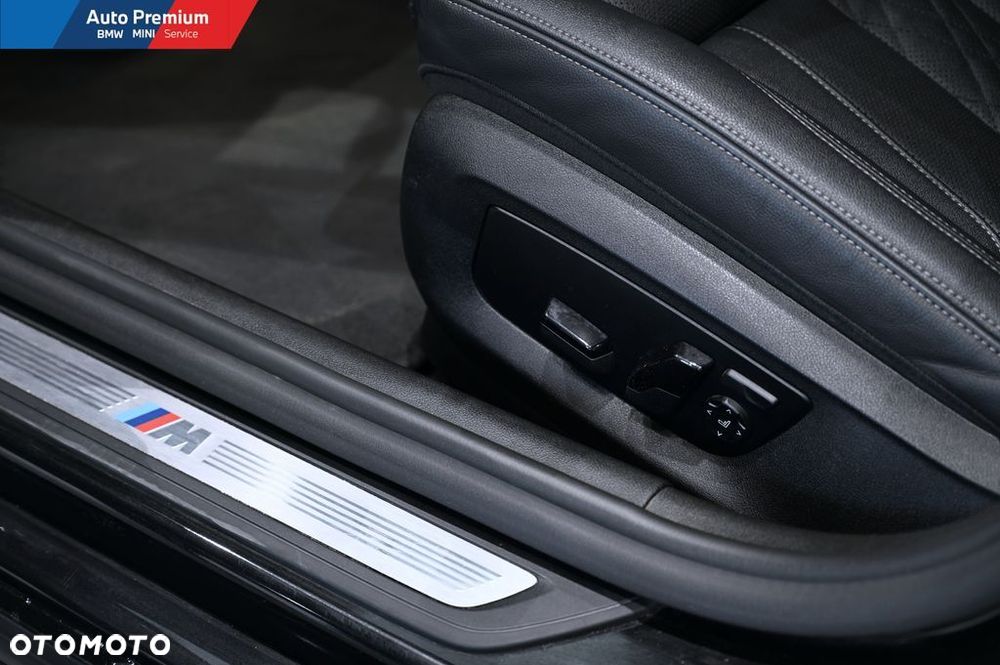 BMW Seria 5 520i mHEV - 9