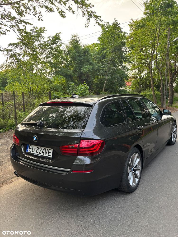 BMW Seria 5 520d xDrive Modern Line - 7