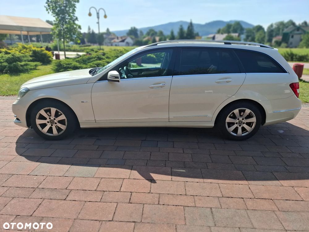 Mercedes-Benz Klasa C 180 BlueEFFICIENCY Avantgarde - 3
