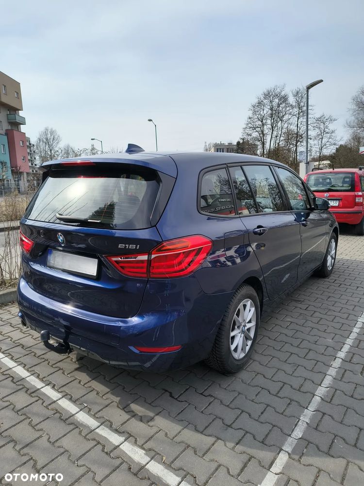 BMW Seria 2 216i - 5