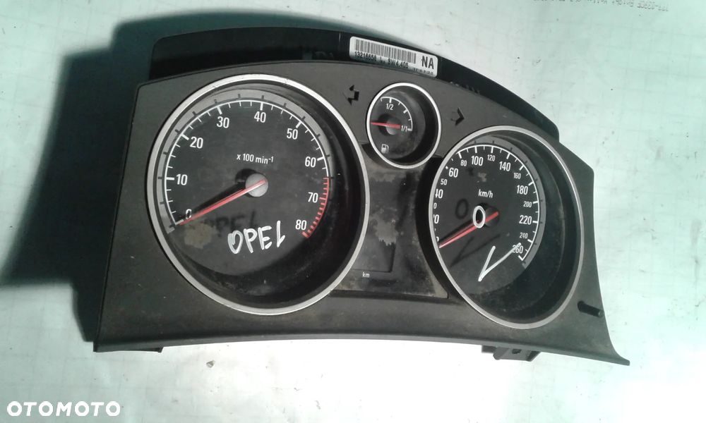 LICZNIK ZEGARY ZAFIRA B 2.2 Z22YH BENZYNA 13216658