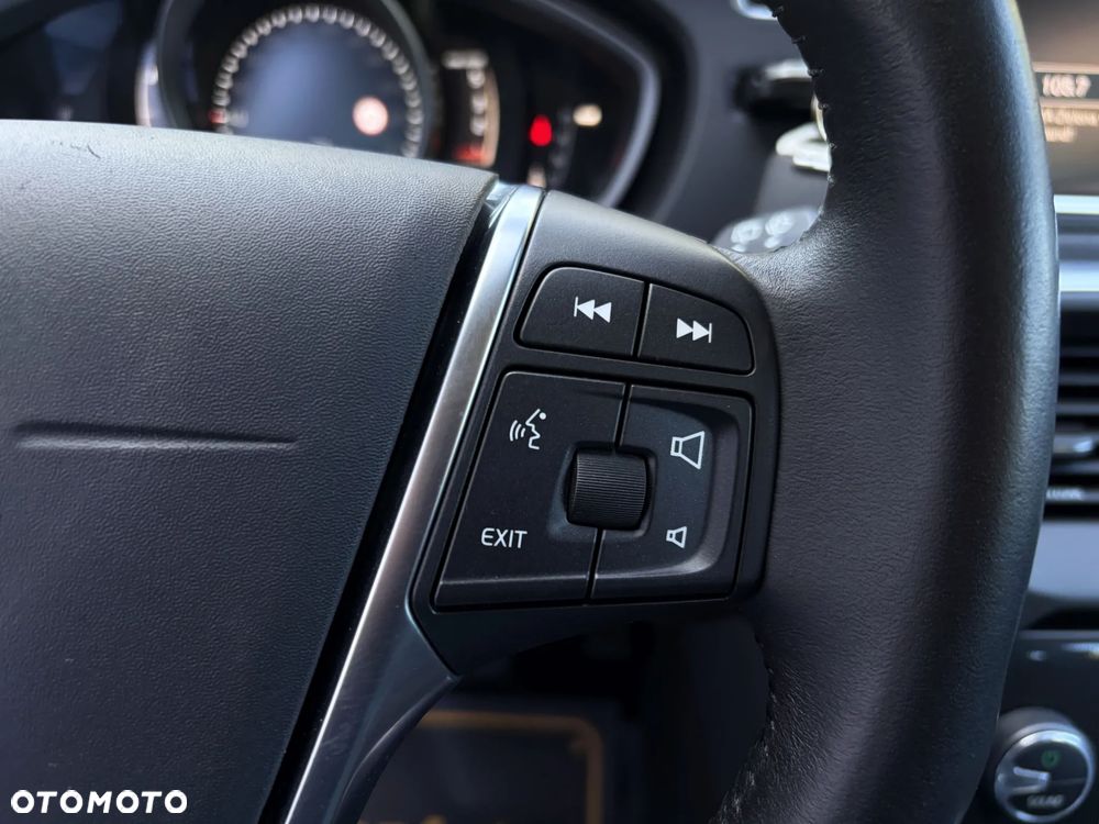 Volvo V40 Cross Country D2 Geartronic Momentum - 25