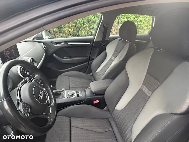 Audi A3 1.6 TDI Attraction - 9