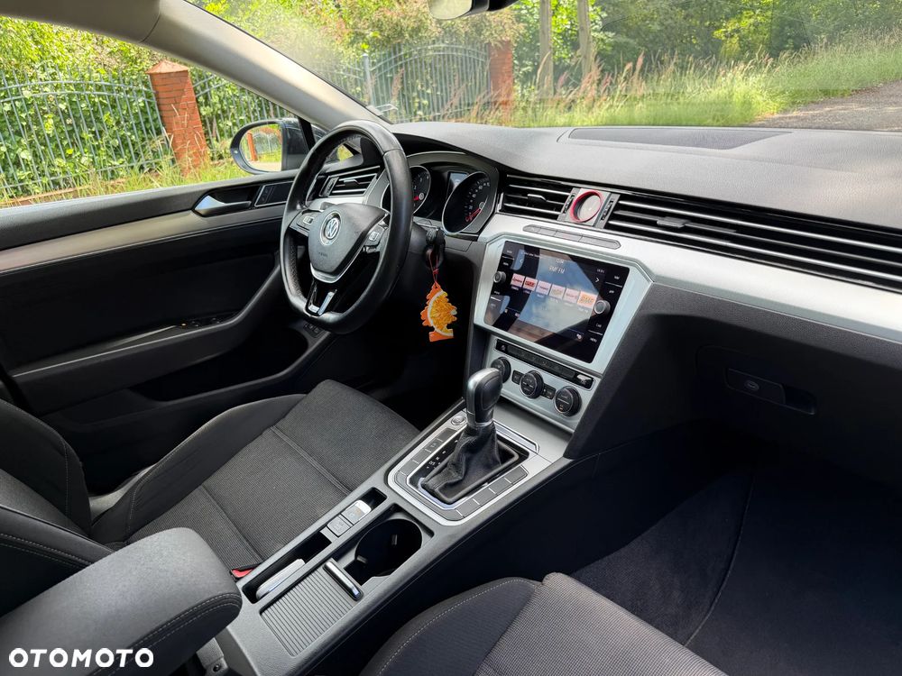 Volkswagen Passat Variant 1.4 TSI BMT ACT Trendline DSG - 36