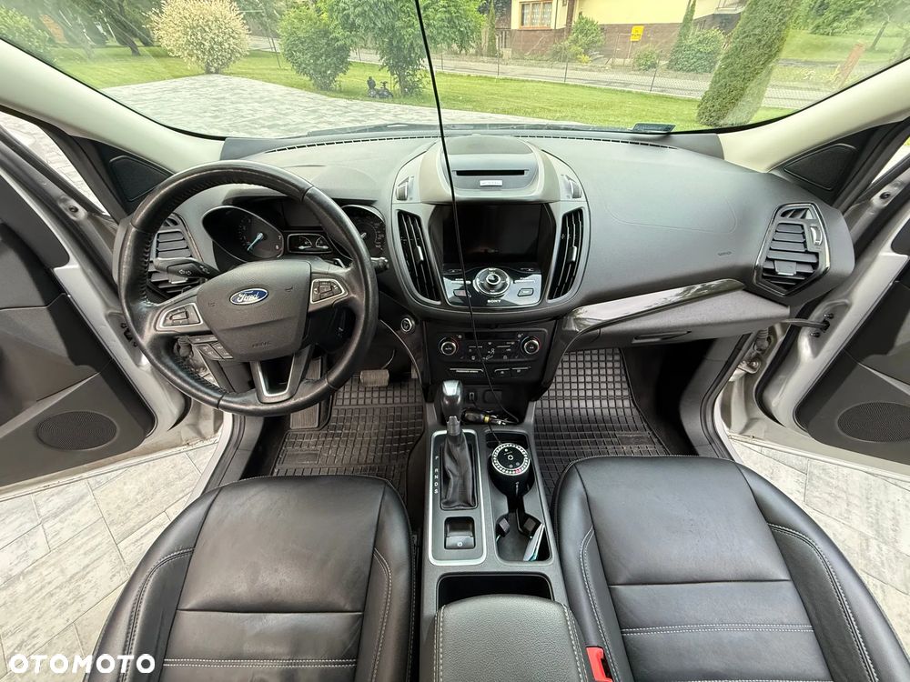 Ford Escape 2.0 EcoBoost AWD Titanium - 13