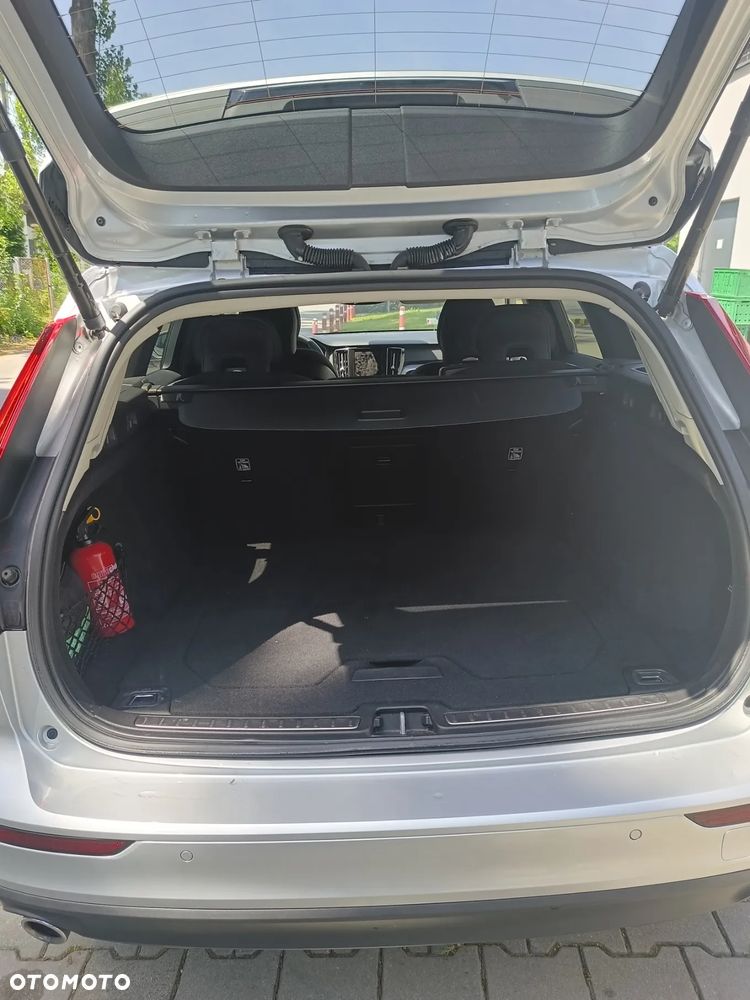 Volvo V60 D4 Momentum Pro - 7