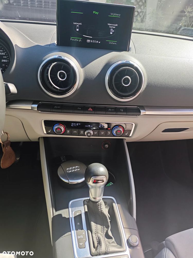 Audi A3 Sportback 2.0 TDI S tronic Ambiente - 11