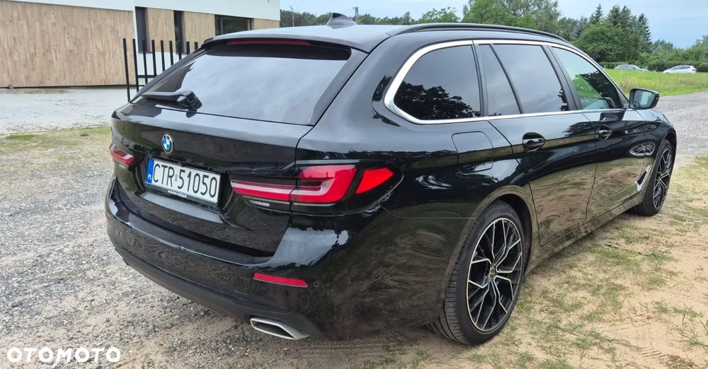 BMW Seria 5 520d Touring Sport Line - 7