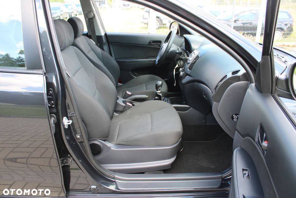 Hyundai i30 - 25