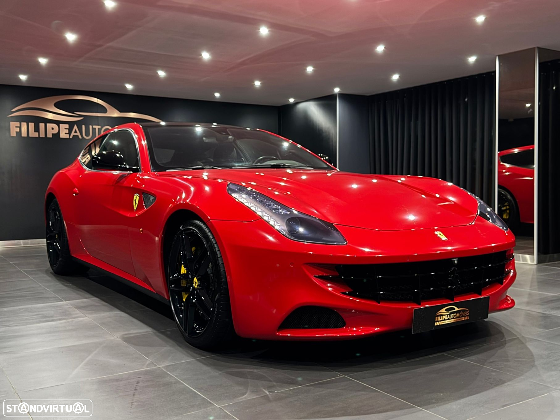 Ferrari FF - 10