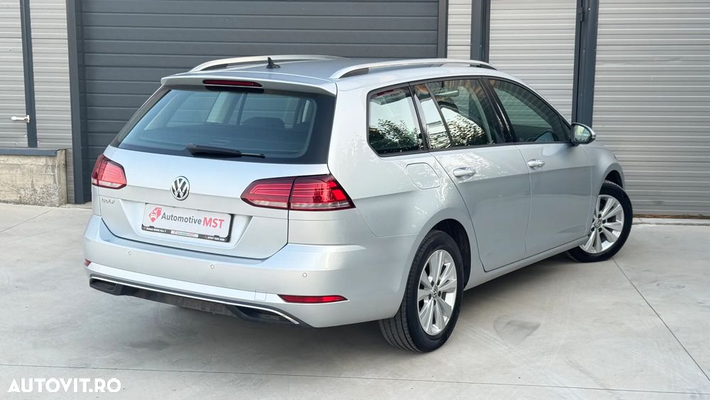 Volkswagen Golf 1.6 TDI SCR Comfortline - 4