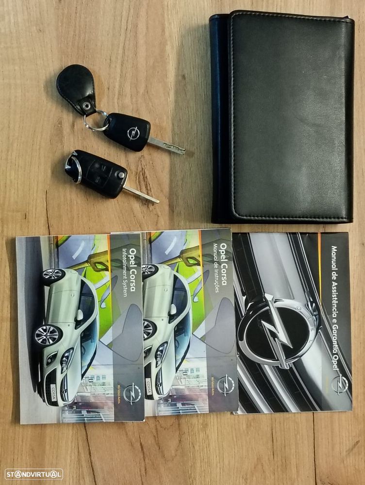 Opel Corsa 1.2 Enjoy FlexFuel - 18