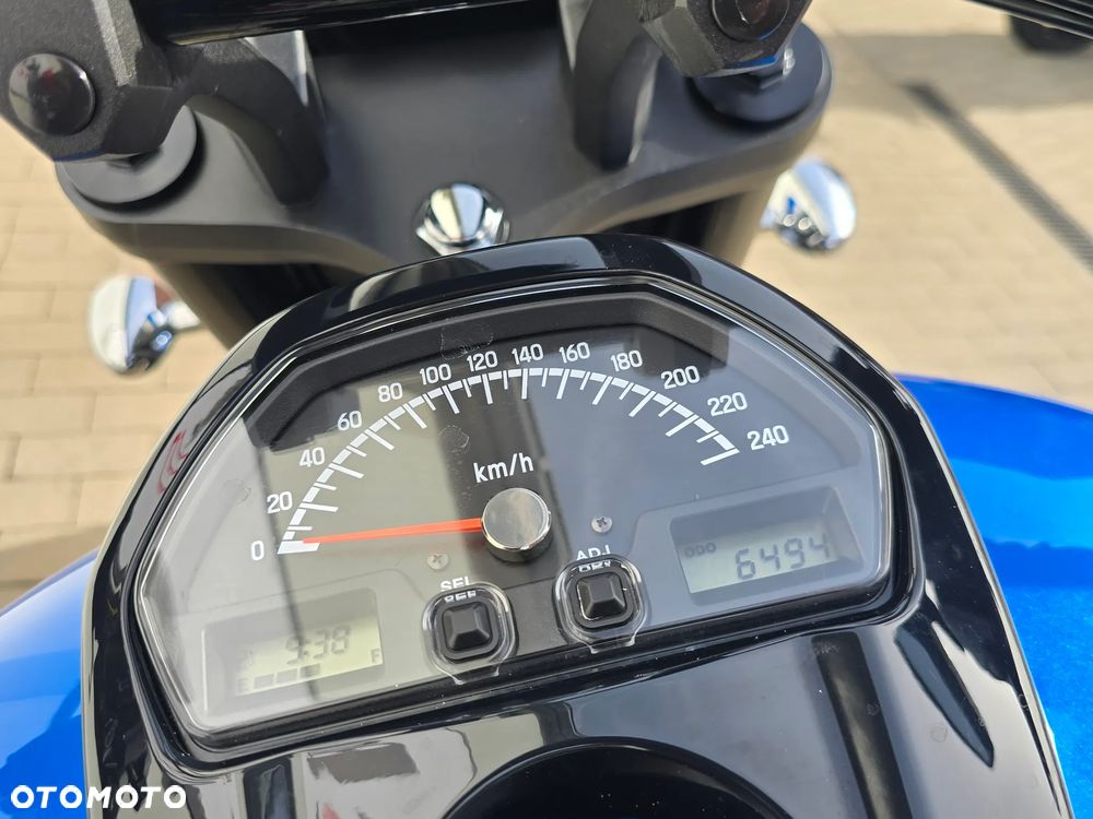 Suzuki Boulevard - 7