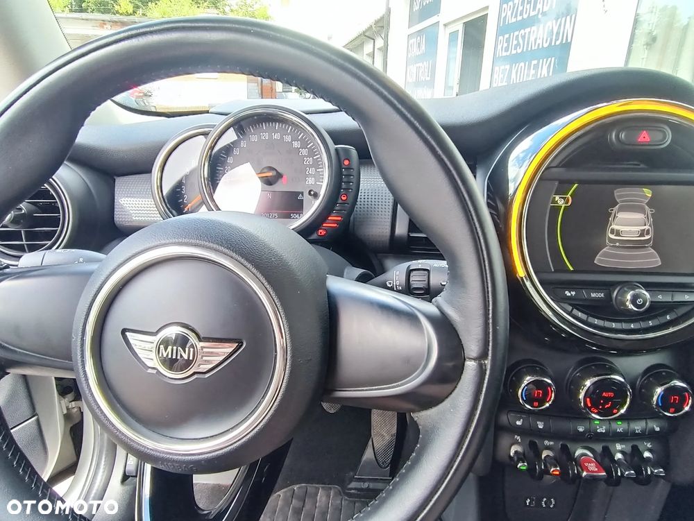 MINI Cooper Standard - 19
