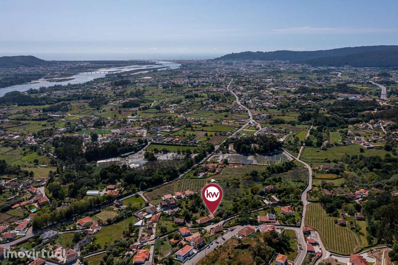 Moradia T4 térrea de construção recente com terreno em Serreleis, Vian - Grande imagem: 2/45