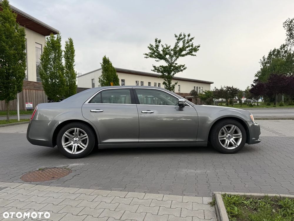Lancia Thema 3.0CRD Executive - 8