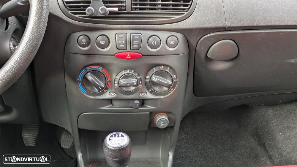 Fiat Punto ver-1-2-8v - 6