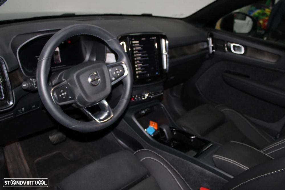 Volvo C40 Recharge 82 kWh Twin Motor Plus - 12