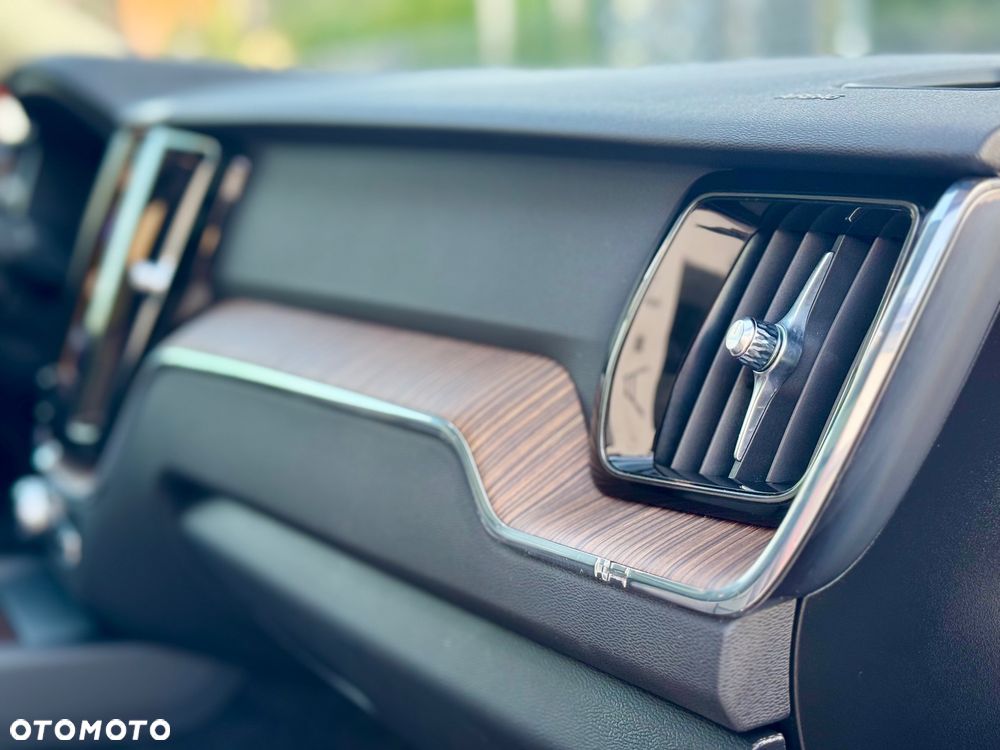 Volvo XC 60 B5 B Geartronic Momentum Pro - 17