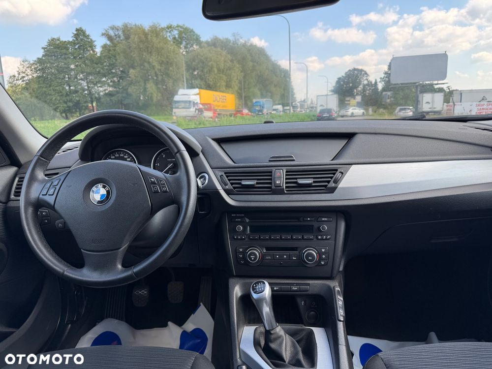 BMW X1 sDrive18d xLine - 9