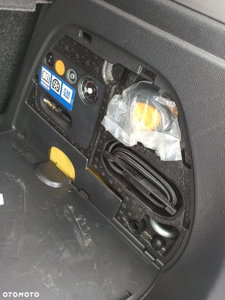 Opel Corsa - 40