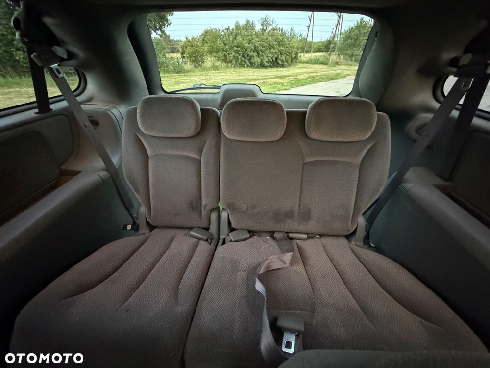 Dodge Grand Caravan - 13