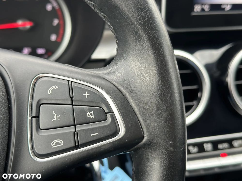 Mercedes-Benz Klasa C 200 Exclusive - 24