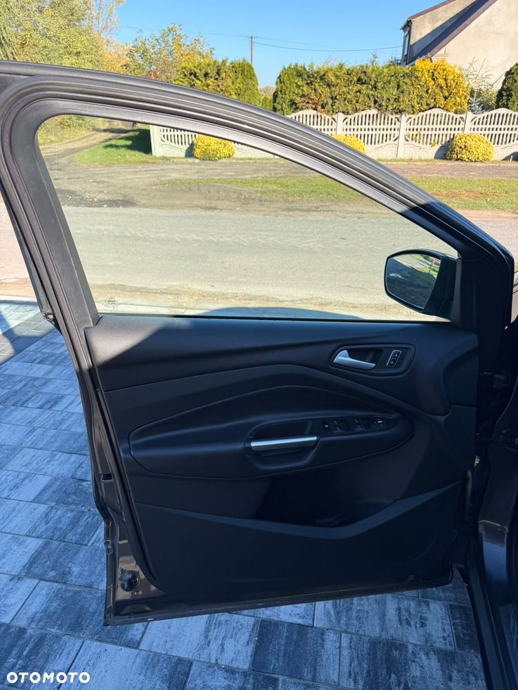 Ford Kuga 2.0 TDCi 4x4 Titanium - 9