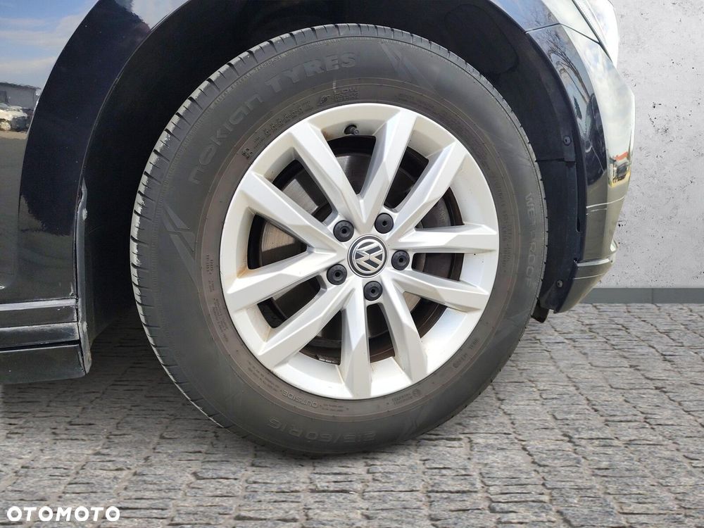 Volkswagen Passat - 35