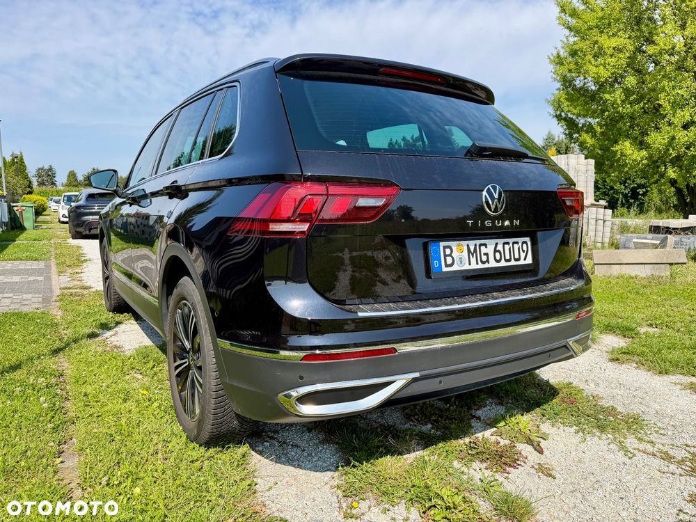 Volkswagen Tiguan - 10