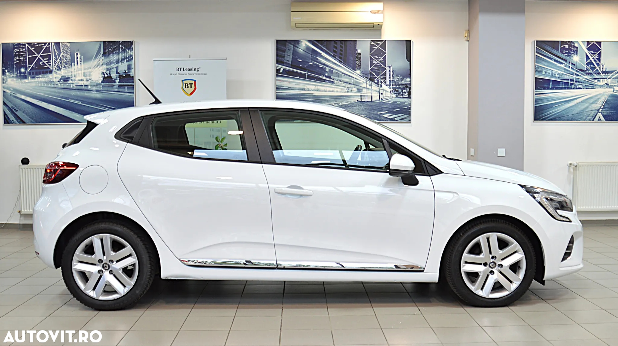 Renault Clio BLUE dCi 115 BUSINESS EDITION - 4