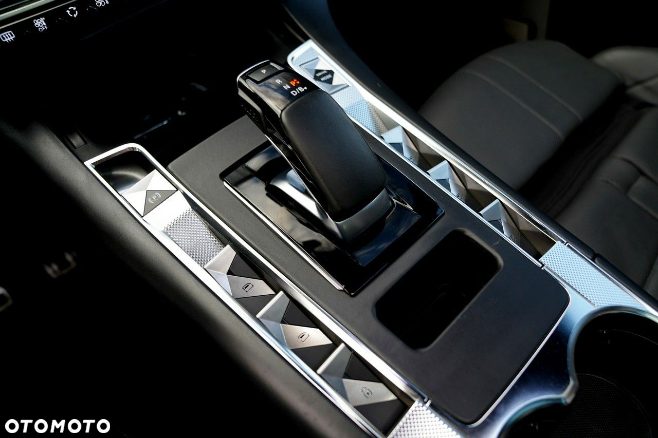 DS Automobiles DS 7 Crossback - 29
