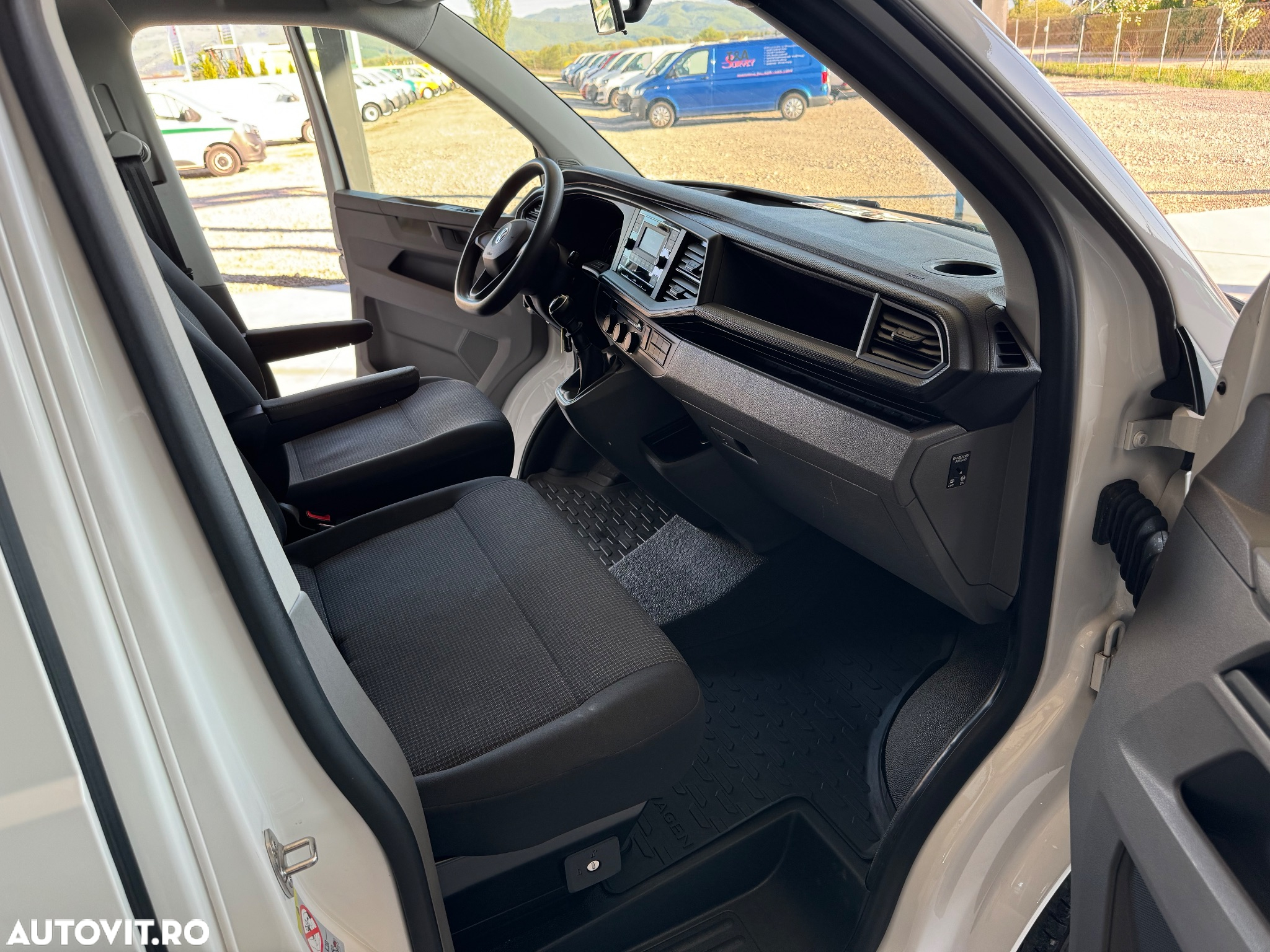 Volkswagen Transporter - 14
