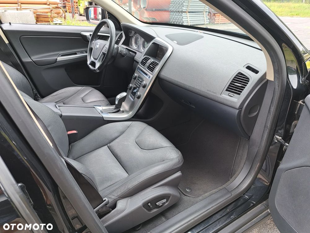 Volvo XC 60 T6 AWD Ocean Race - 10