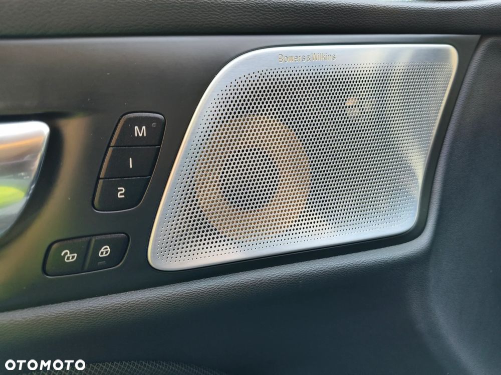 Volvo S60 T6 AWD R-Design - 10