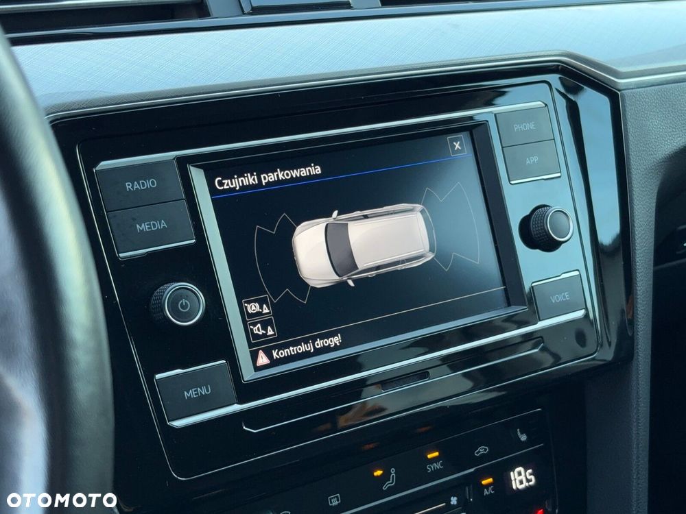 Volkswagen Passat Variant - 24