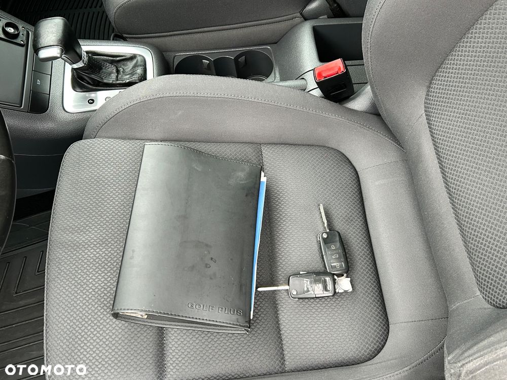 Volkswagen Golf Plus 1.9 TDI Comfortline DSG - 32