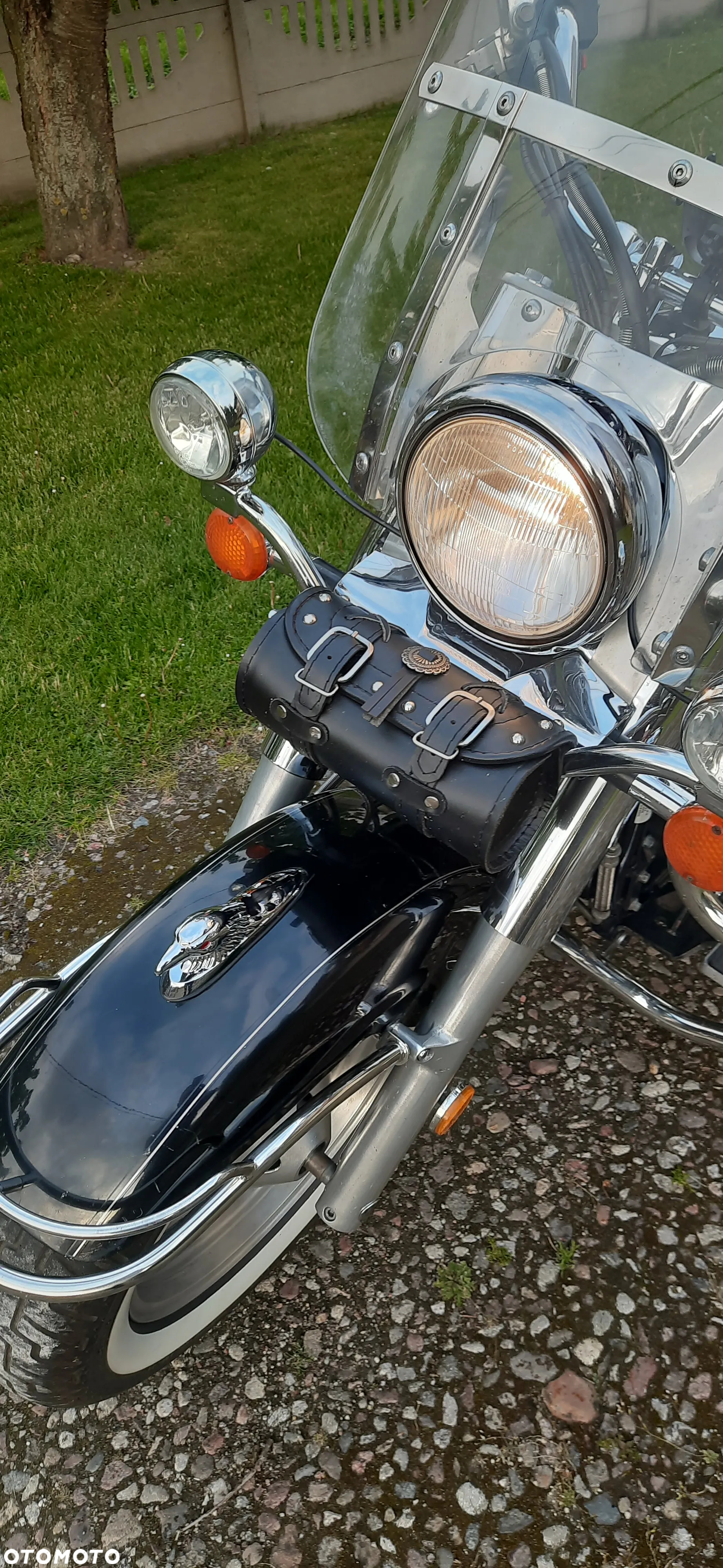 Suzuki Intruder - 13