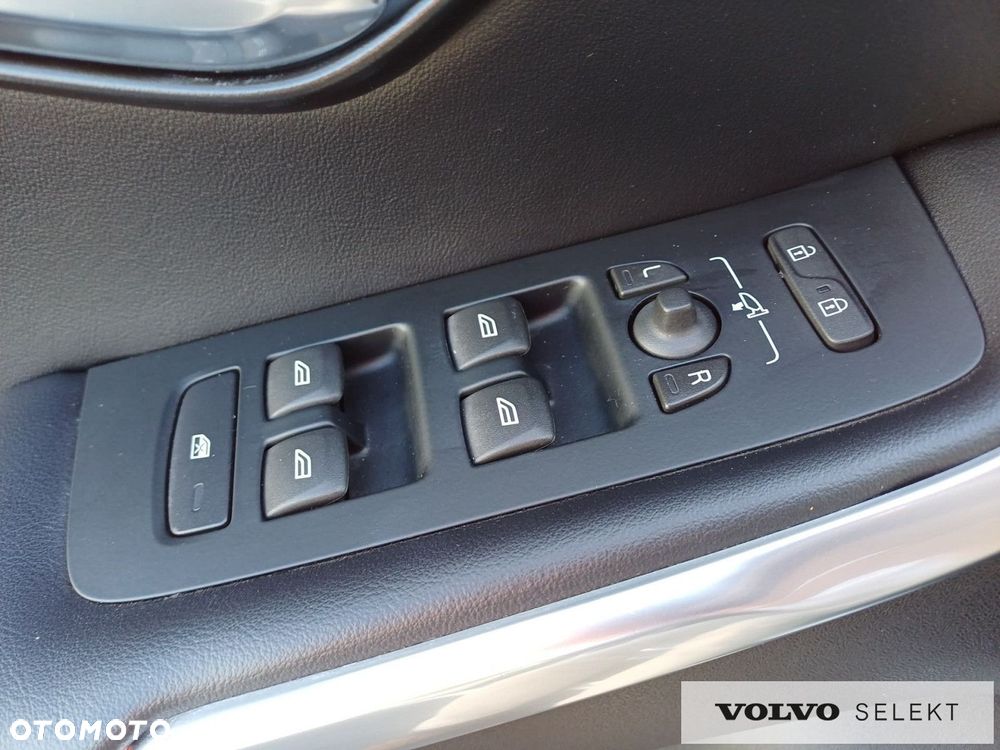 Volvo V40 - 27