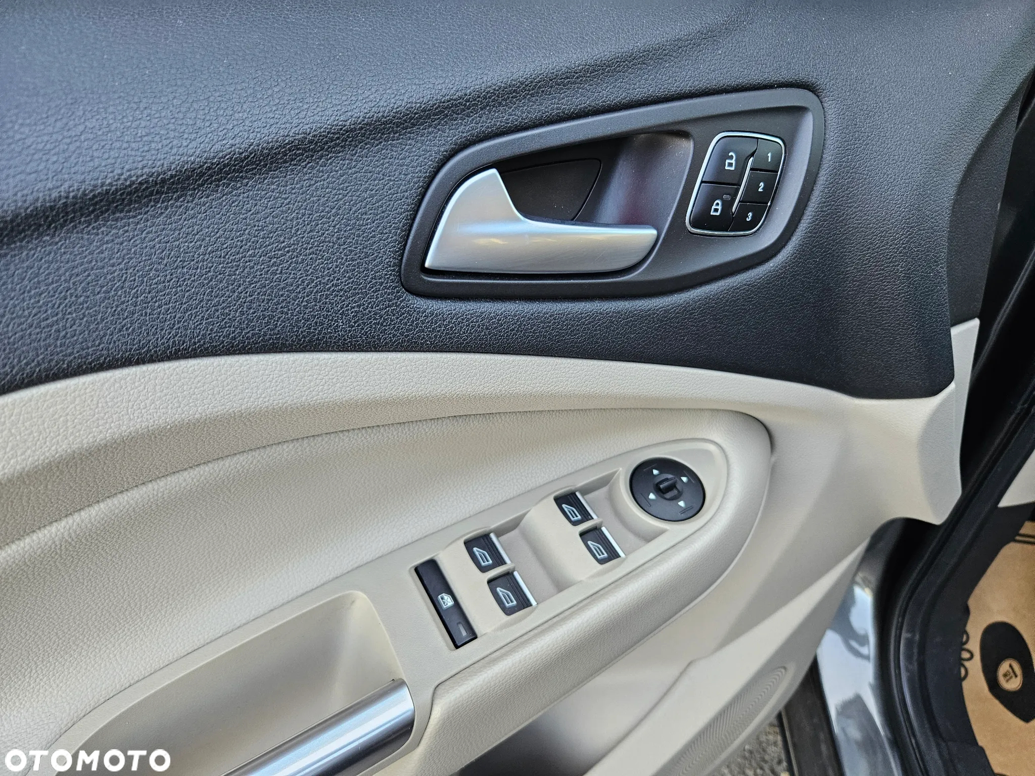 Ford Escape 1.5 EcoBoost AWD SE - 12