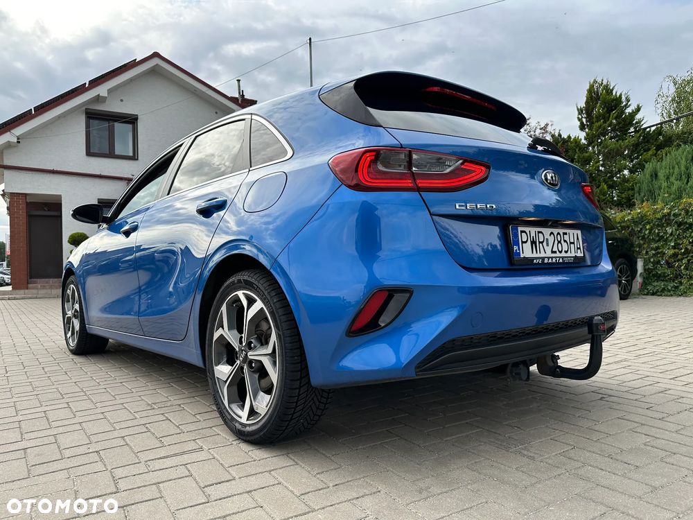 Kia Ceed - 34