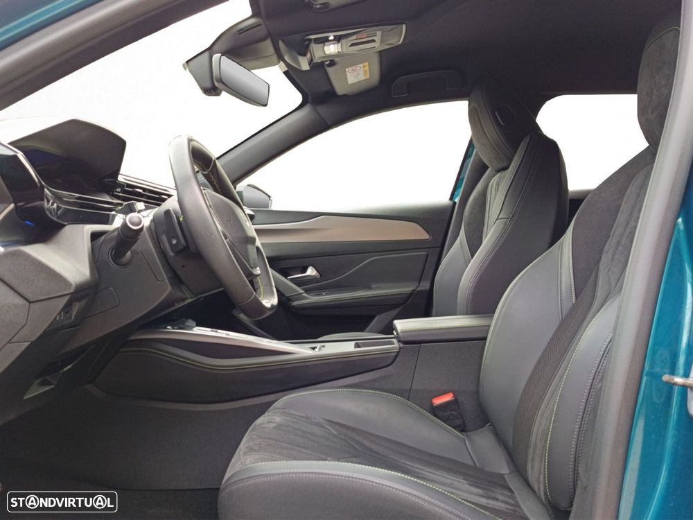 Peugeot 408 180 e-EAT8 GT - 30