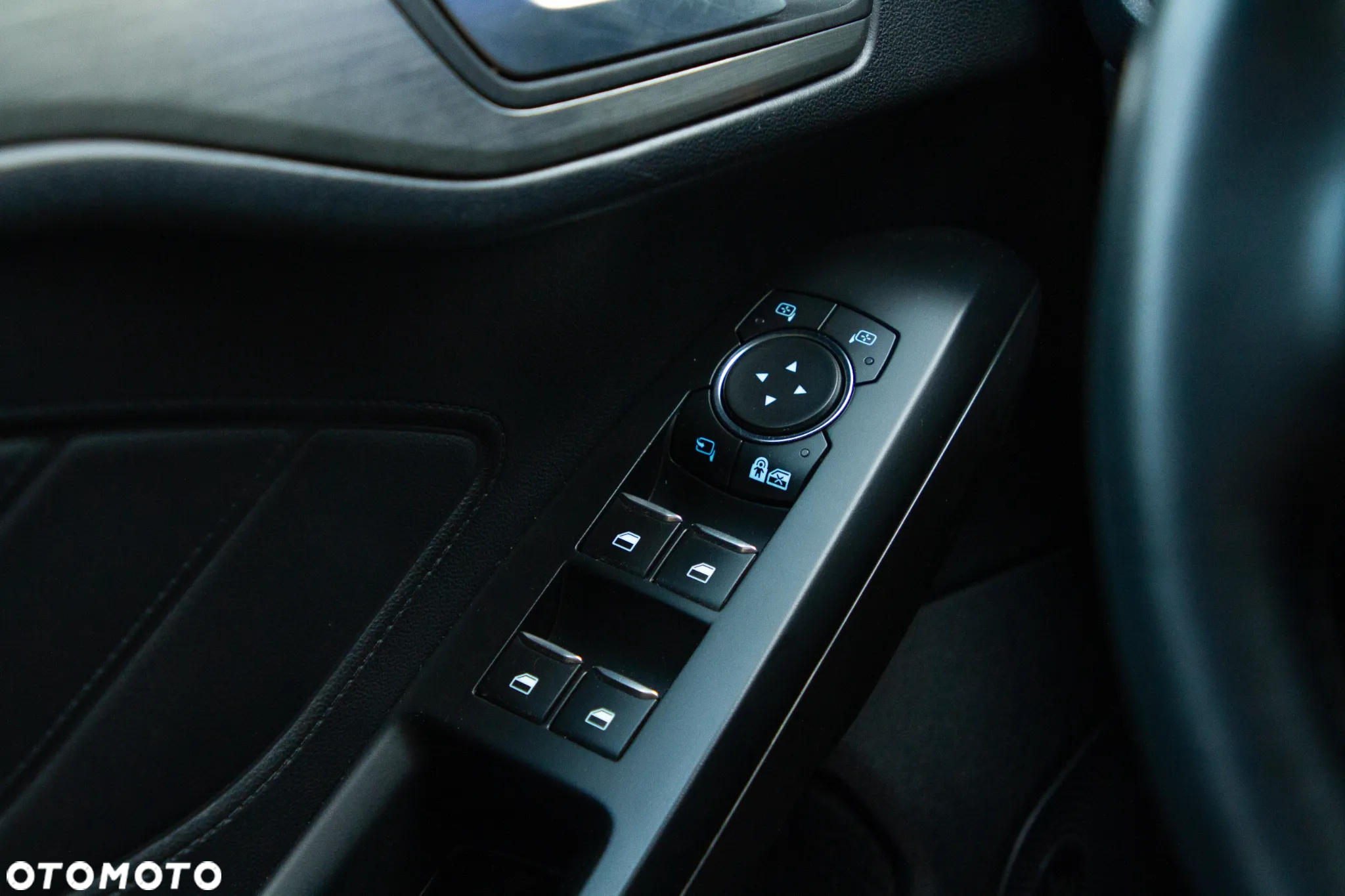 Ford Focus Turnier 1.5 EcoBlue Start-Stopp-System TITANIUM X - 23