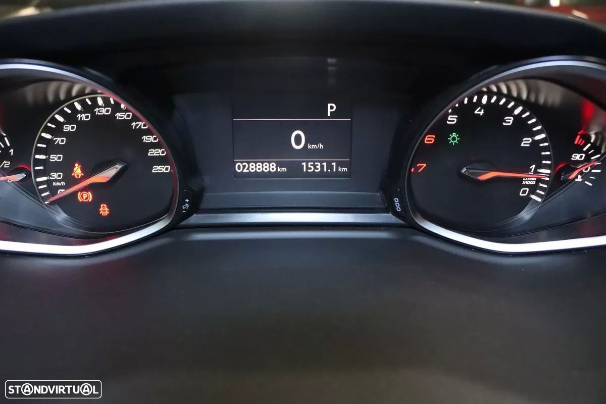 Peugeot 308 PureTech 130 GPF EAT8 Stop & Start Allure - 12